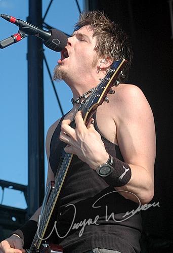 Crossfade at X-Fest Dayton, OH on September 18, 2005 &mdash; concert photo by Wayne Dennon