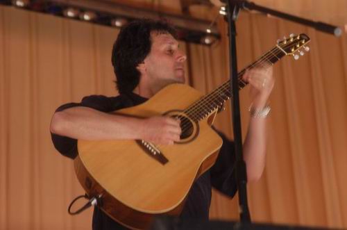 Peppino D'Agostino at Unknown Venue Somewhere, US on June 24, 2003 &mdash; concert photo by Wayne Dennon
