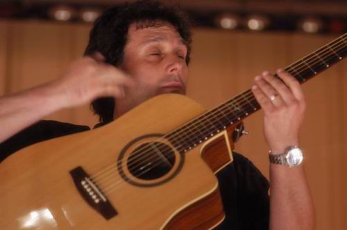 Peppino D'Agostino at Unknown Venue Somewhere, US on June 24, 2003 &mdash; concert photo by Wayne Dennon