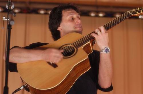 Peppino D'Agostino at Unknown Venue Somewhere, US on June 24, 2003 &mdash; concert photo by Wayne Dennon