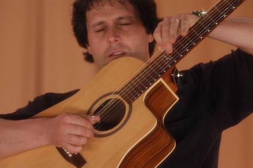 Peppino D'Agostino at Unknown Venue Somewhere, US on June 24, 2003 &mdash; concert photo by Wayne Dennon