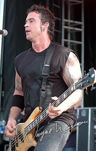Dark New Day at X-Fest Dayton, OH on September 18, 2005 &mdash; concert photo by Wayne Dennon