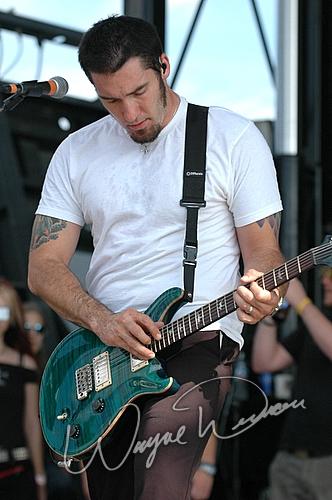 Dark New Day at X-Fest Dayton, OH on September 18, 2005 &mdash; concert photo by Wayne Dennon