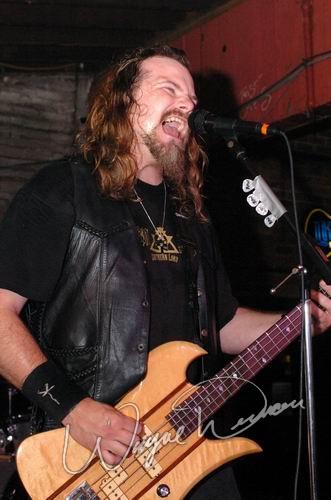 Debris Inc. concert photo by Wayne Dennon