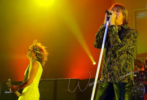 Def Leppard at Louisville Gardens Louisville, KY on October 26, 2005 &mdash; concert photo by Wayne Dennon