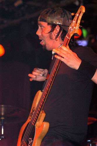 40 Below Summer at Alrosa Villa Columbus, OH on September 9, 2003 &mdash; concert photo by Wayne Dennon