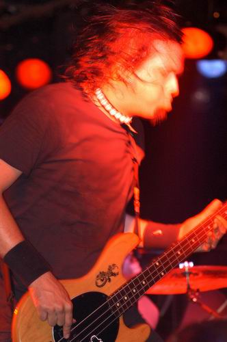 40 Below Summer at Alrosa Villa Columbus, OH on September 9, 2003 &mdash; concert photo by Wayne Dennon