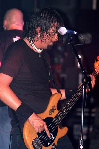 40 Below Summer at Alrosa Villa Columbus, OH on September 9, 2003 &mdash; concert photo by Wayne Dennon
