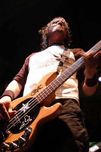 40 Below Summer at Newport Music Hall Columbus, OH on October 12, 2003 &mdash; concert photo by Wayne Dennon