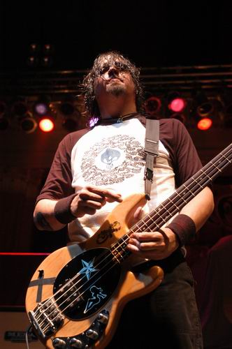 40 Below Summer at Newport Music Hall Columbus, OH on October 12, 2003 &mdash; concert photo by Wayne Dennon