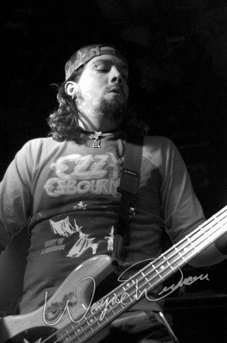 40 Below Summer at Inferno Bar Murfreesboro, TN on March 17, 2004 &mdash; concert photo by Wayne Dennon