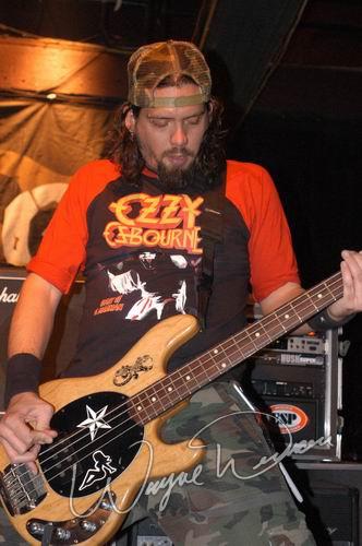 40 Below Summer at Inferno Bar Murfreesboro, TN on March 17, 2004 &mdash; concert photo by Wayne Dennon