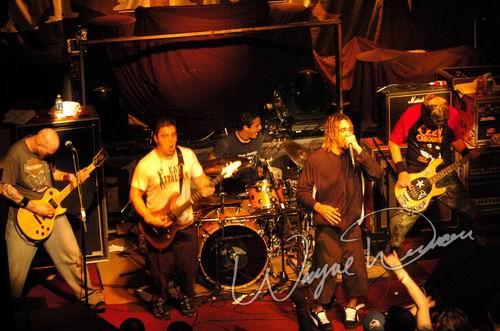 40 Below Summer at Inferno Bar Murfreesboro, TN on March 17, 2004 &mdash; concert photo by Wayne Dennon
