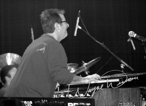 Dixie Dregs at Madison Theater Covington, KY on April 1, 2005 &mdash; concert photo by Wayne Dennon