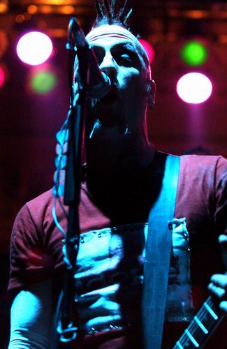 Dope concert photo by Wayne Dennon