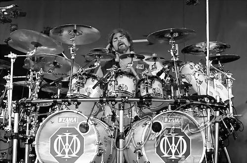 Dream Theater at Annie's Cincinnati, OH on August 16, 2005 &mdash; concert photo by Wayne Dennon