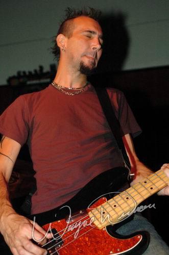 Dropbox at Blue Cat's Knoxville, TN on July 14, 2004 &mdash; concert photo by Wayne Dennon