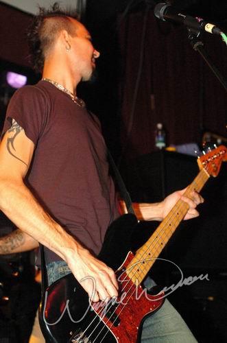 Dropbox at Blue Cat's Knoxville, TN on July 14, 2004 &mdash; concert photo by Wayne Dennon