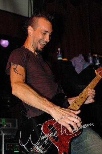 Dropbox at Blue Cat's Knoxville, TN on July 14, 2004 &mdash; concert photo by Wayne Dennon