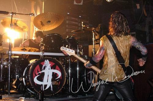 Drowning Pool at Blue Cat's Knoxville, TN on July 14, 2004 &mdash; concert photo by Wayne Dennon