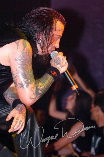 Drowning Pool at Blue Cat's Knoxville, TN on July 14, 2004 &mdash; concert photo by Wayne Dennon