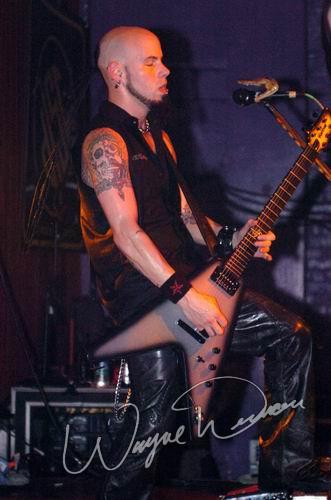 Drowning Pool at Blue Cat's Knoxville, TN on July 14, 2004 &mdash; concert photo by Wayne Dennon