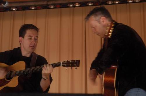 Tommy Emmanuel at Unknown Venue Somewhere, US on June 24, 2003 &mdash; concert photo by Wayne Dennon