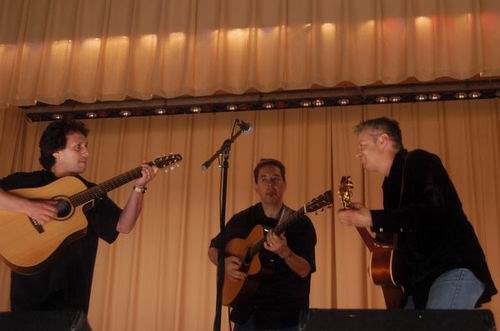 Tommy Emmanuel at Unknown Venue Somewhere, US on June 24, 2003 &mdash; concert photo by Wayne Dennon
