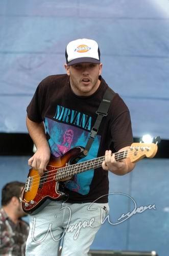 Finch at Rolling Rock Town Fair Latrobe, PA on July 31, 2004 &mdash; concert photo by Wayne Dennon