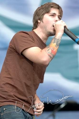 Finch at Rolling Rock Town Fair Latrobe, PA on July 31, 2004 &mdash; concert photo by Wayne Dennon