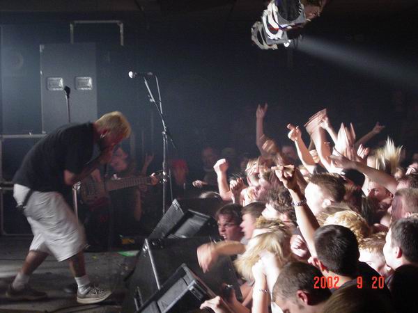 Flaw at Alrosa Villa Columbus, OH on September 20, 2002 &mdash; concert photo by Wayne Dennon
