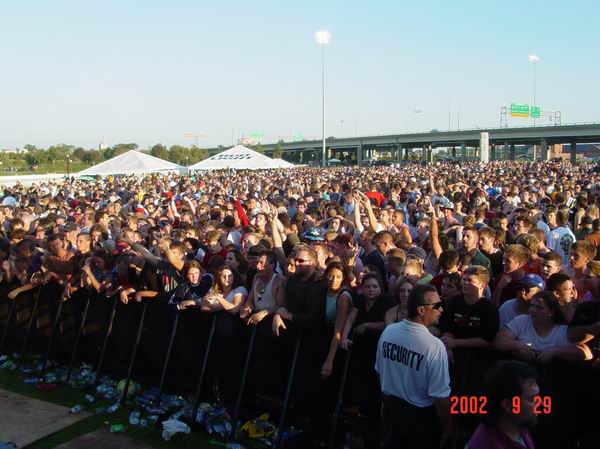 Flaw at Waterfront Park Louisville, KY on September 29, 2002 &mdash; concert photo by Wayne Dennon