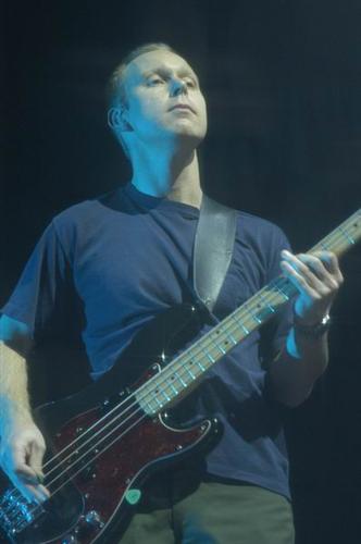 Foo Fighters at UIC Pavilion Chicago, IL on May 25, 2003 &mdash; concert photo by Wayne Dennon