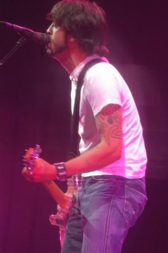 Foo Fighters at UIC Pavilion Chicago, IL on May 25, 2003 &mdash; concert photo by Wayne Dennon