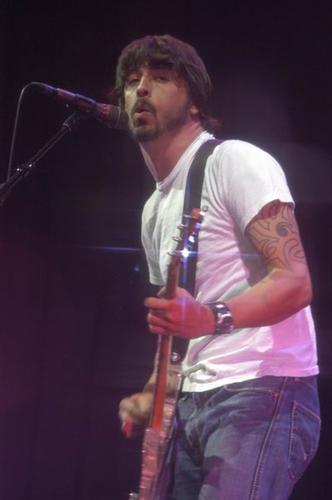 Foo Fighters concert photo by Wayne Dennon