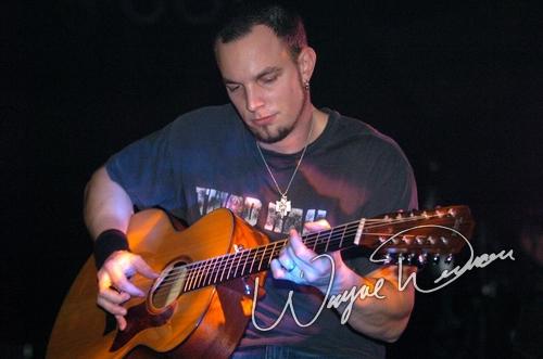 Alter Bridge at Piere's Fort Wayne, IN on January 27, 2005 &mdash; concert photo by Wayne Dennon