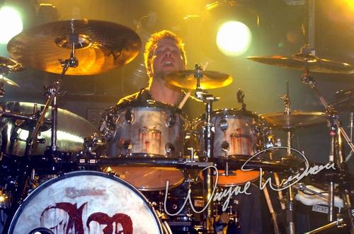 Alter Bridge at Piere's Fort Wayne, IN on January 27, 2005 &mdash; concert photo by Wayne Dennon