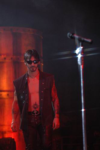 Godsmack at Hara Arena Dayton, OH on May 30, 2003 &mdash; concert photo by Wayne Dennon