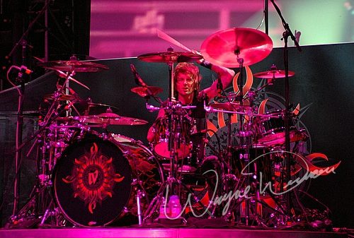 Godsmack at Verizon Wireless Music Center Noblesville, IN on September 16, 2006 &mdash; concert photo by Wayne Dennon