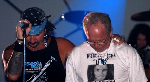 Great White at CC's Showcase Middletown, OH on September 6, 2003 &mdash; concert photo by Wayne Dennon