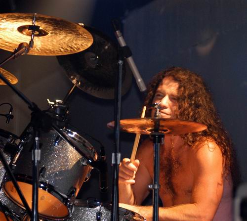 Great White at CC's Showcase Middletown, OH on September 6, 2003 &mdash; concert photo by Wayne Dennon