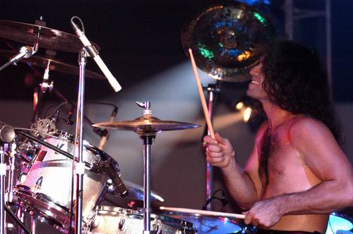 Great White at CC's Showcase Middletown, OH on September 6, 2003 &mdash; concert photo by Wayne Dennon