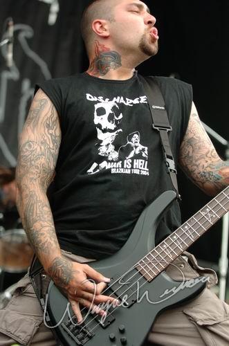 Hatebreed at Ozzfest Columbus, OH on July 20, 2004 &mdash; concert photo by Wayne Dennon