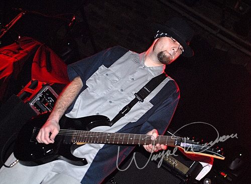 Hed PE at Bogart's Cincinnati, OH on November 17, 2006 &mdash; concert photo by Wayne Dennon
