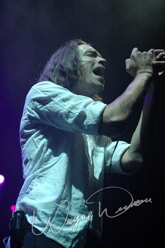 Incubus at University Of Cincinnati Cincinnati, OH on October 8, 2004 &mdash; concert photo by Wayne Dennon