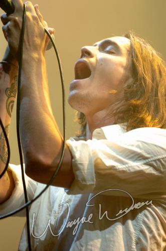 Incubus at University Of Cincinnati Cincinnati, OH on October 8, 2004 &mdash; concert photo by Wayne Dennon