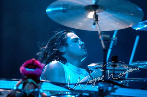 Incubus at University Of Cincinnati Cincinnati, OH on October 8, 2004 &mdash; concert photo by Wayne Dennon