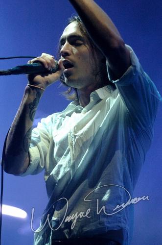 Incubus at University Of Cincinnati Cincinnati, OH on October 8, 2004 &mdash; concert photo by Wayne Dennon