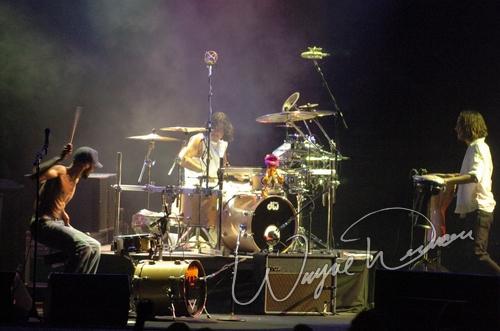 Incubus at University Of Cincinnati Cincinnati, OH on October 8, 2004 &mdash; concert photo by Wayne Dennon