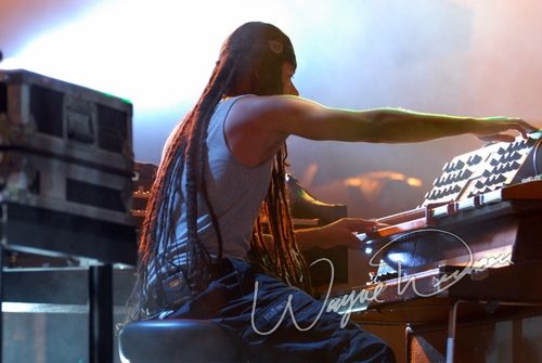Incubus at Riverbend Music Center Cincinnati, OH on July 29, 2007 &mdash; concert photo by Wayne Dennon